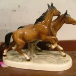 380 7114 FIGURINE